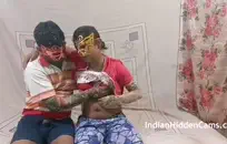 الاستمناء مع دسار والتدفق أثناء مشاهدة الأفلام الإباحية.