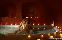 مص الديك في الأماكن العامة مع شخص غريب.