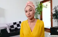 المشاغب الآسيوية في سن المراهقة يحصل لها أول مرة الشرج اللعنة.