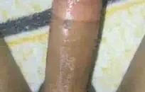 ضئيلة الأبنوس في سن المراهقة الملاعين بوسها مع دسار الزجاج والديك الثابت.