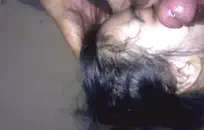 Bigtitted فاتنة الآسيوية في ملابس داخلية مثيرة وجوارب.