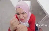 غنيمة كبيرة في سن المراهقة ركوب الخيل ضخمة الديك مع شاعر المليون