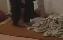 مص قضيبه مع cumshots على امرأة سمراء ساخنة.