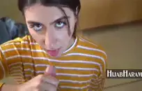 صديقة صديقي وصديقتها يمارسان الجنس السحاقي.